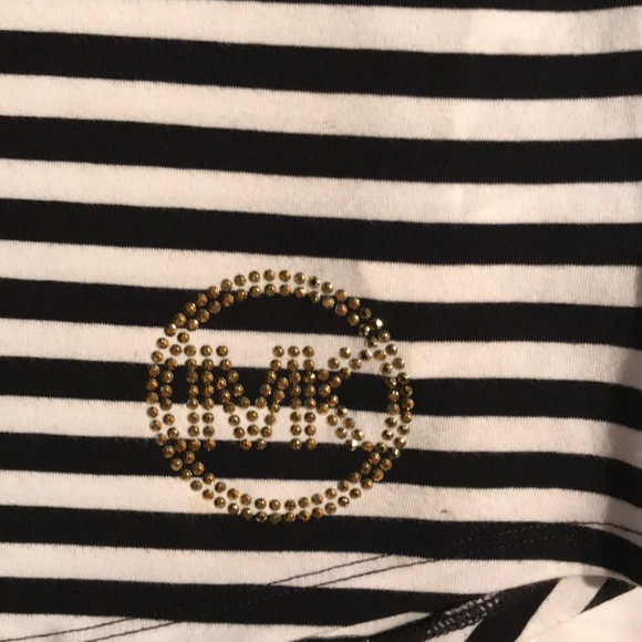 MK TANK WITH BLACK SHORTS - Picture 2 of 8